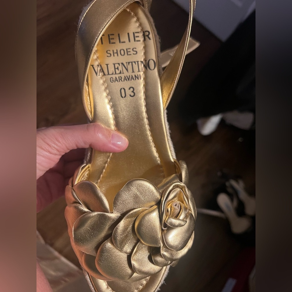 Valentino Garavani Atelier 03 Gold Wedge Size 39.5 Like New - Picture 2 of 3